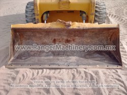 MINICARGADOR FRONTAL - CATERPILLAR - 236B - 0421 - 1 (12)